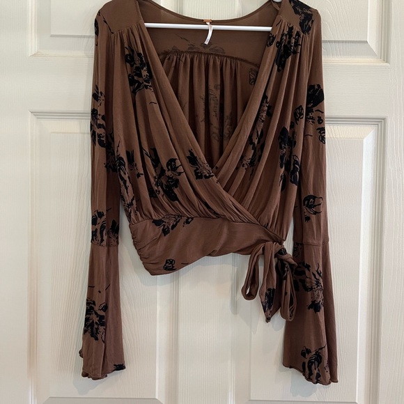 FREE PEOPLE bell sleeve tie top - Picture 12 of 12